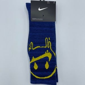 Nike love and basketball elite socks XL
